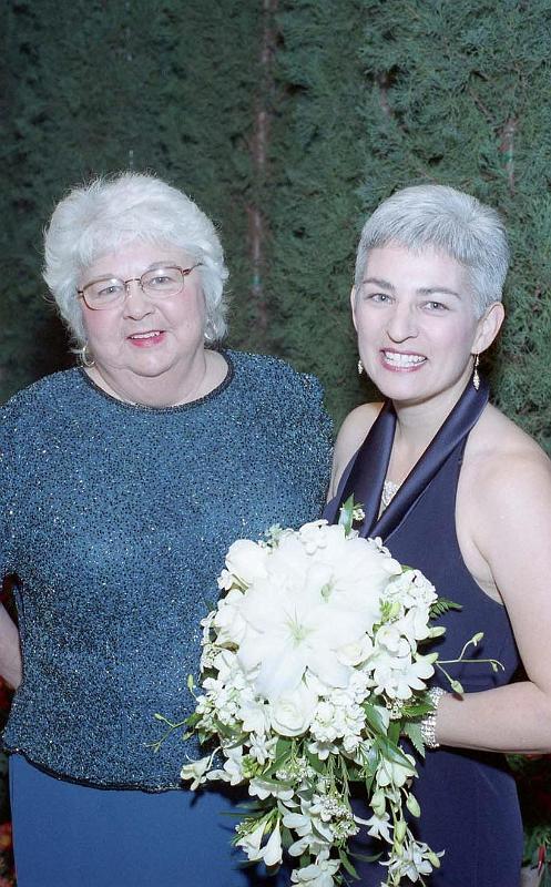 067 Our Wedding 29-Nov-2002 Phyllis with Mom.jpg